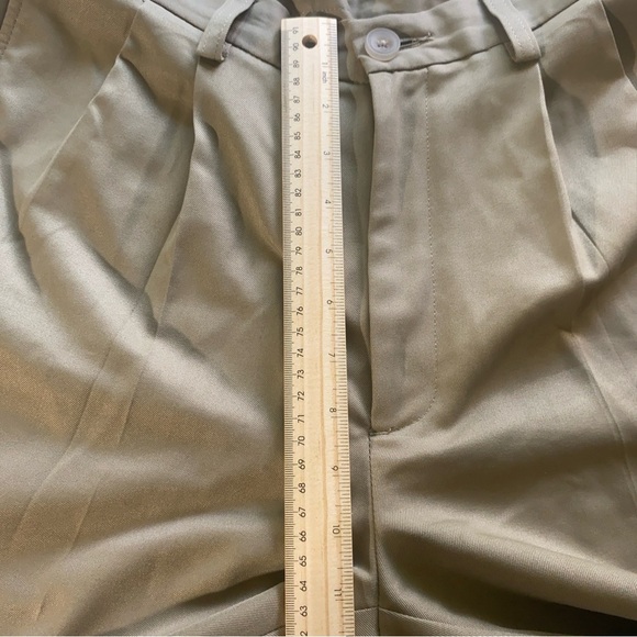 Haggar Tan Flat Front Shorts Versatile Cotton Blend - Picture 6 of 9